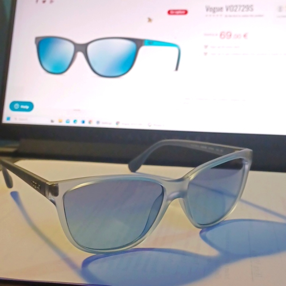 Vogue sunglasses VO2729-S NEW made in Italy transpaert blue/violet cateye